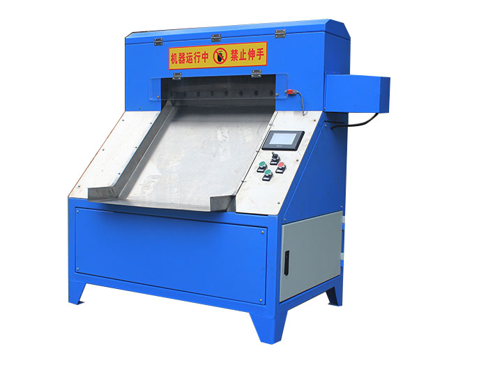 600型號數控橡膠切料機